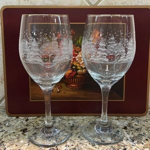 2 VINTAGE LIBBEY ARBY'S CHRISTMAS TREE FROSTED PINE WINE GLASSES